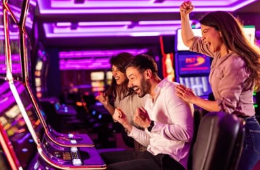 KickMM Casino Mobile App Myanmar — iPhone Android ဖြင့် Live Casino ကစားနိုင်ခြင်း
